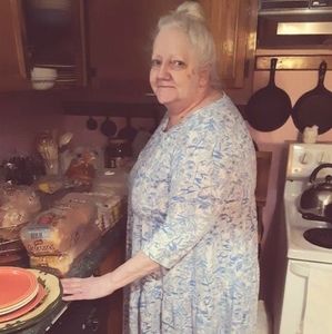 Meet your Posher, Pamela